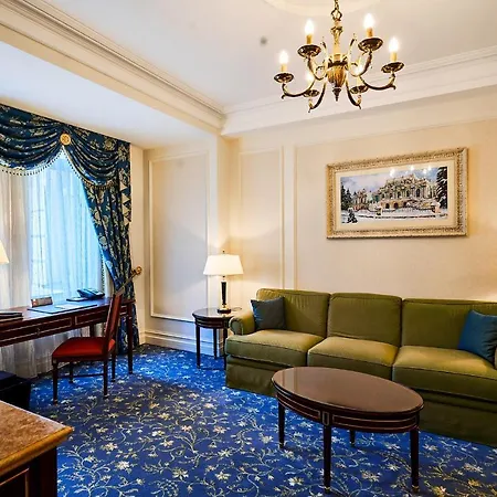 Fairmont Grand 5* Kyjev