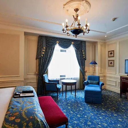 Fairmont Grand Hotel 5*