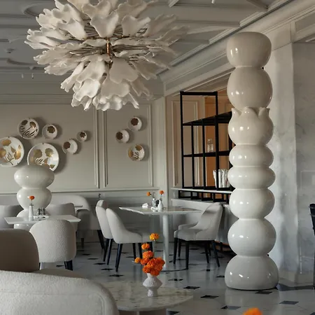 Fairmont Grand Hotel 5*