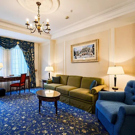 Fairmont Grand